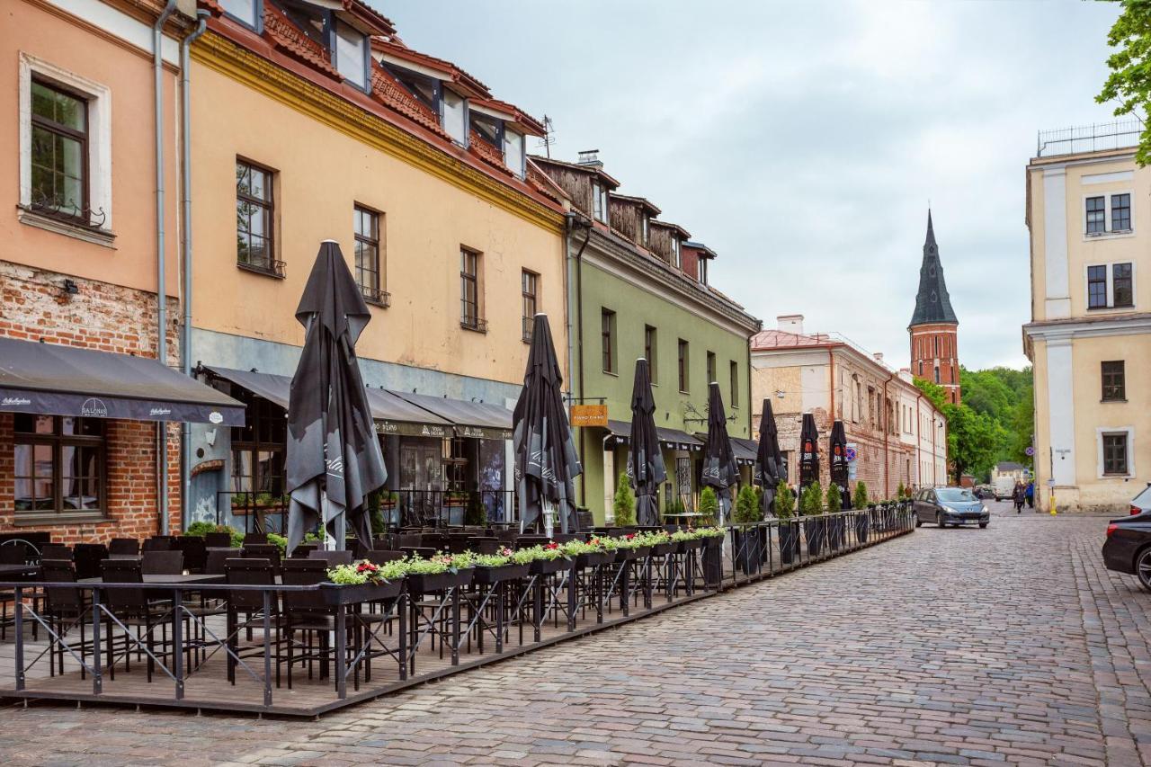 Luxurious Kaunas Basilica Apartment In Old Town By Urban Rent Екстериор снимка